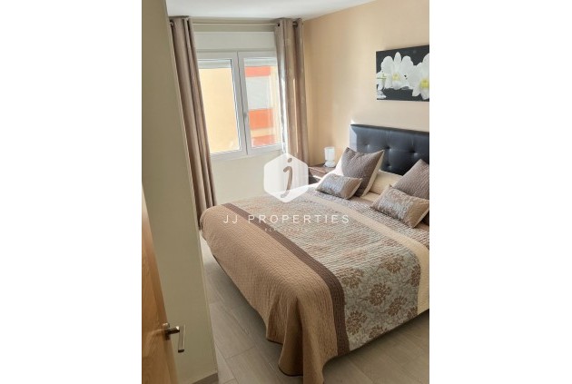 D'occasion - Appartement -
Torrevieja - Playa del Cura