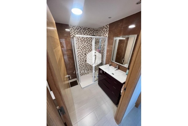 D'occasion - Appartement -
Torrevieja - Playa del Cura