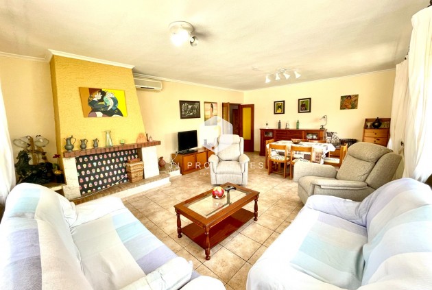 Aus zweiter Hand - Villa -
Benijofar - Costa Blanca