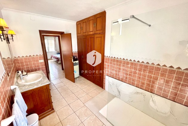 Aus zweiter Hand - Villa -
Benijofar - Costa Blanca