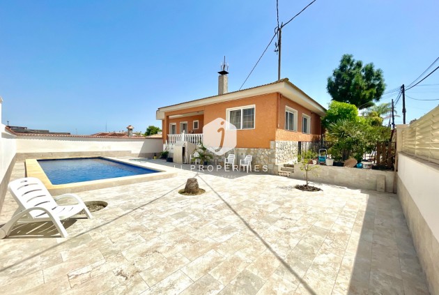 Aus zweiter Hand - Villa -
Benijofar - Costa Blanca