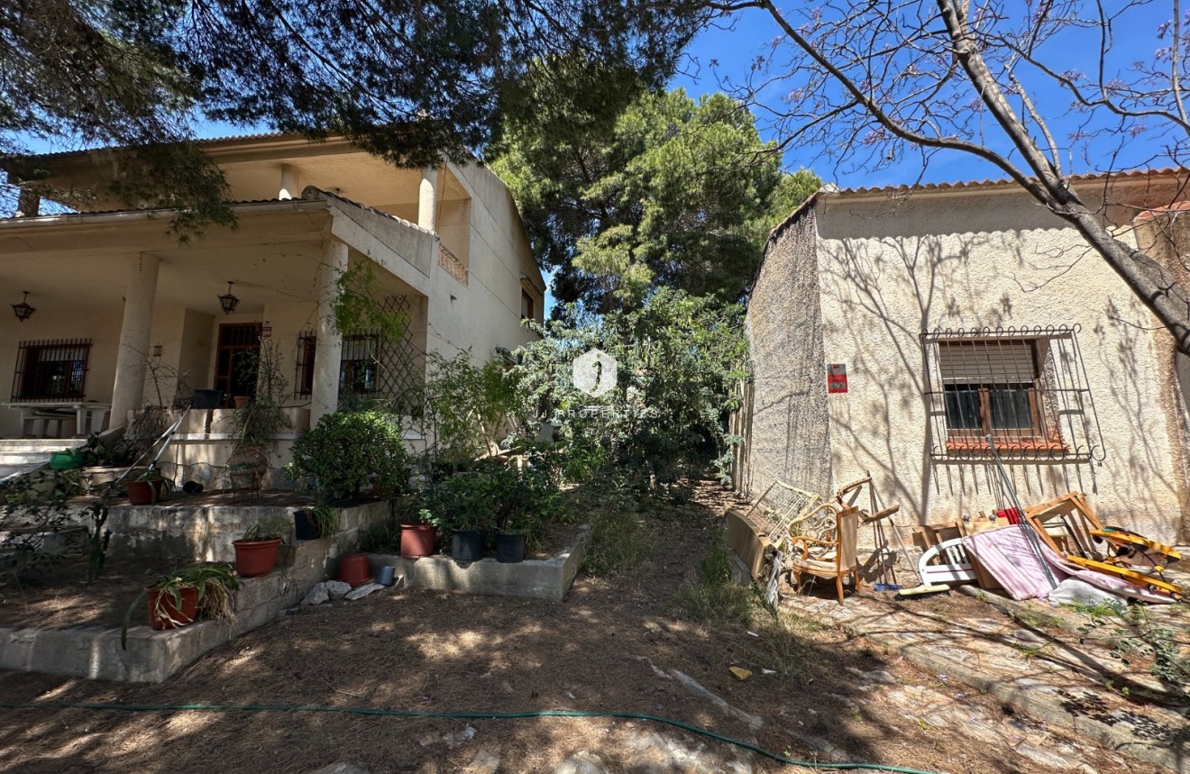 Aus zweiter Hand - Villa -
Torrevieja - Costa Blanca