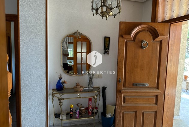 D'occasion - Villa -
Torrevieja - Costa Blanca