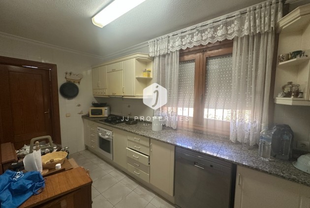 D'occasion - Villa -
Torrevieja - Costa Blanca