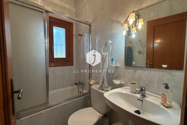 D'occasion - Villa -
Torrevieja - Costa Blanca