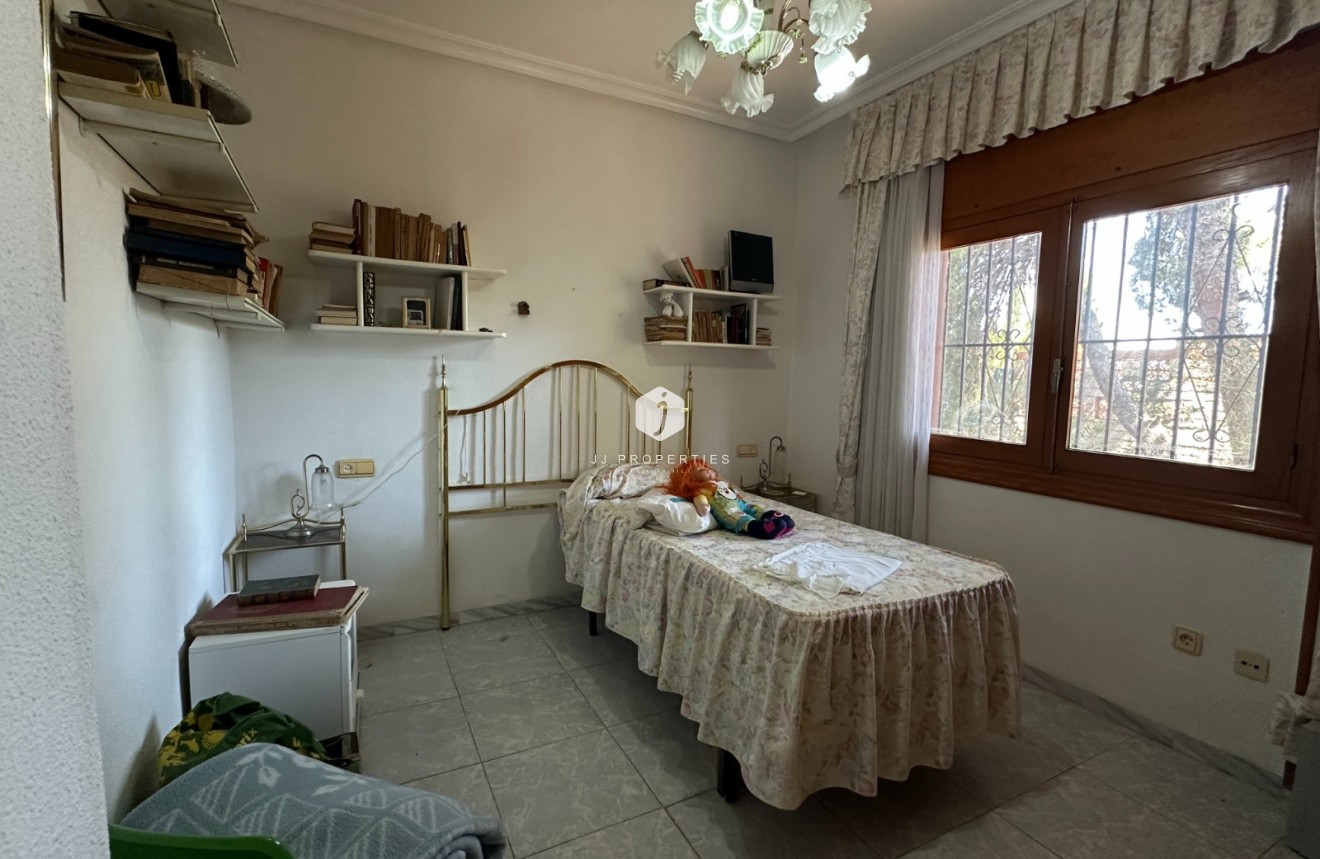 Aus zweiter Hand - Villa -
Torrevieja - Costa Blanca