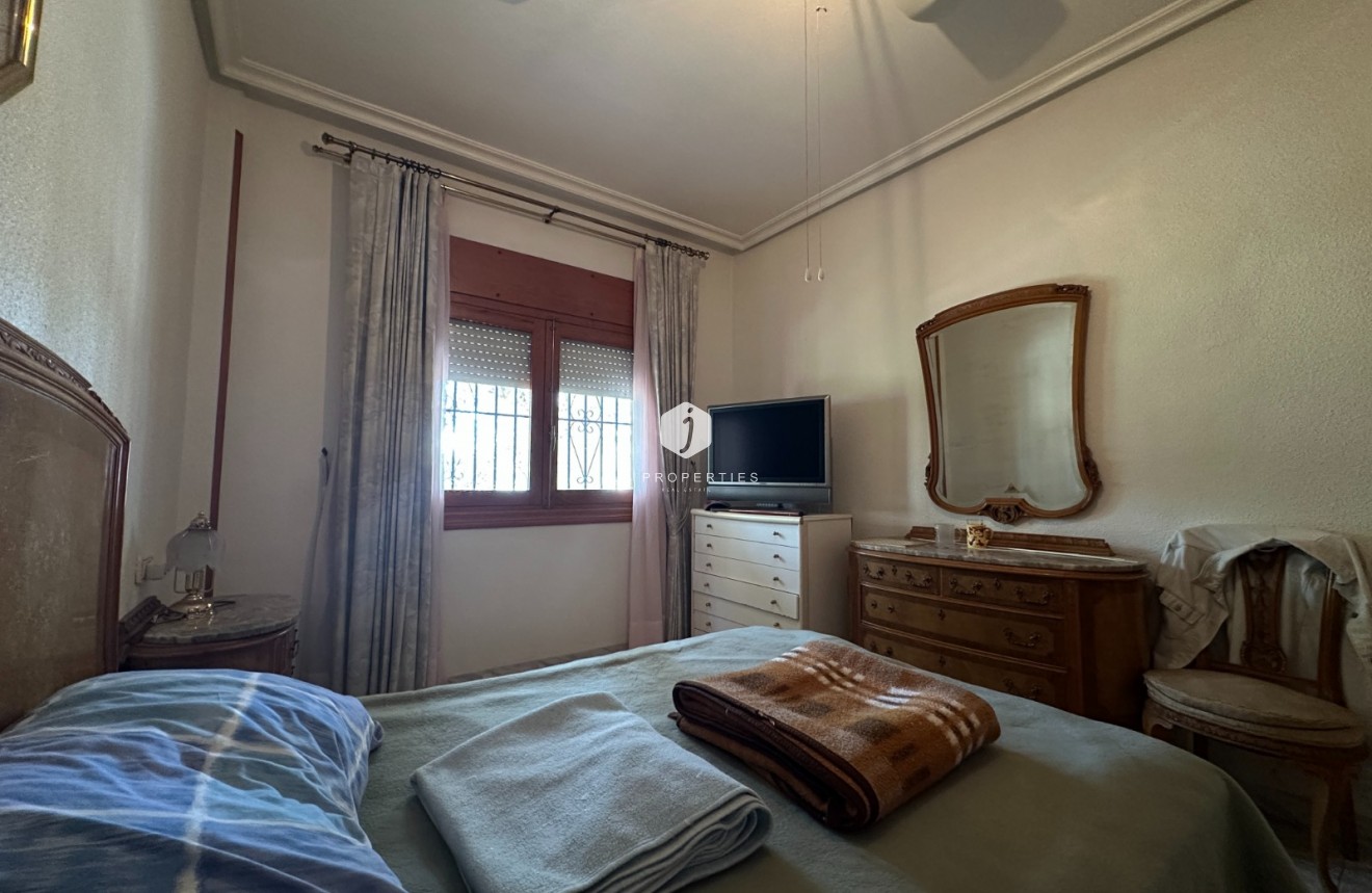 Aus zweiter Hand - Villa -
Torrevieja - Costa Blanca