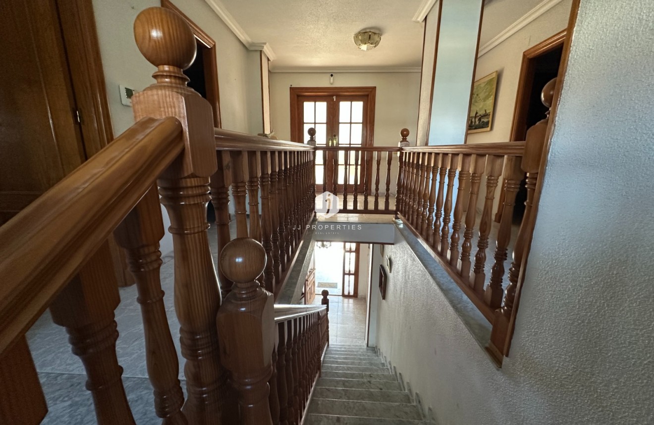 Aus zweiter Hand - Villa -
Torrevieja - Costa Blanca