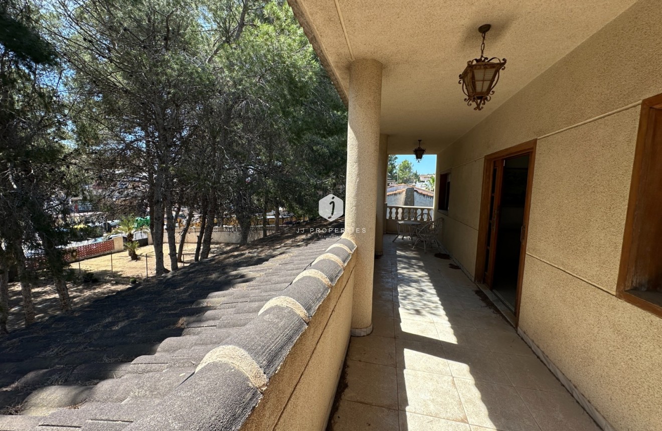 Aus zweiter Hand - Villa -
Torrevieja - Costa Blanca