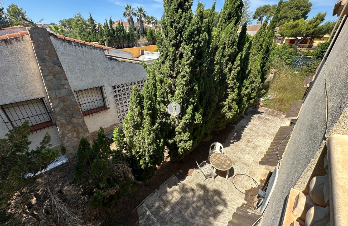 Aus zweiter Hand - Villa -
Torrevieja - Costa Blanca