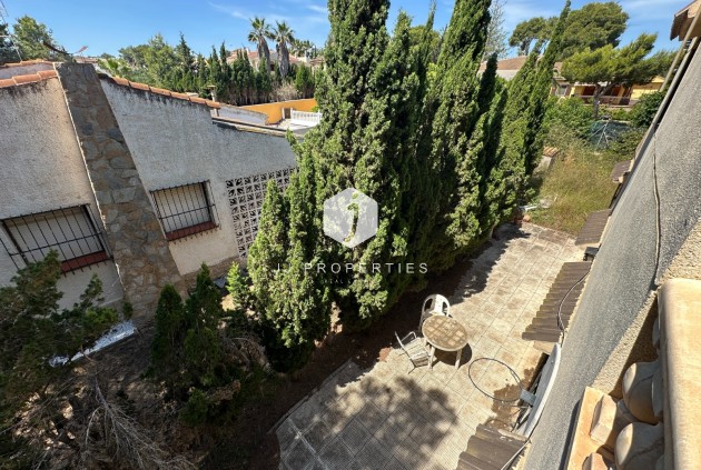 D'occasion - Villa -
Torrevieja - Costa Blanca