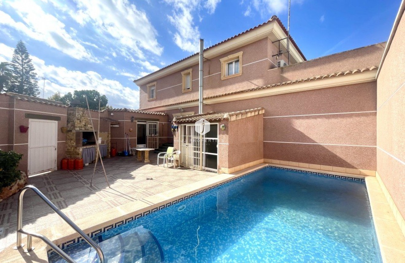 Segunda mano - Villa -
Formentera del Segura - Costa Blanca