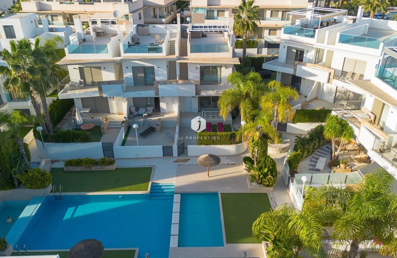 Aus zweiter Hand - Duplex -
Ciudad Quesada - Costa Blanca Sur