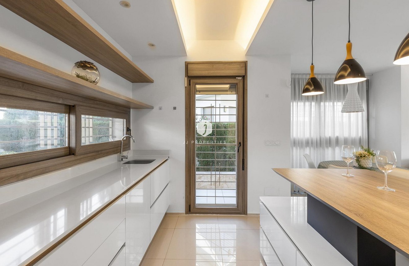 Aus zweiter Hand - Duplex -
Ciudad Quesada - Costa Blanca Sur