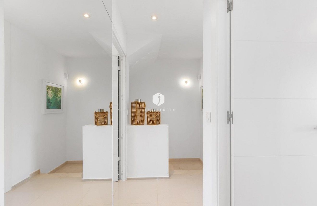 Aus zweiter Hand - Duplex -
Ciudad Quesada - Costa Blanca Sur