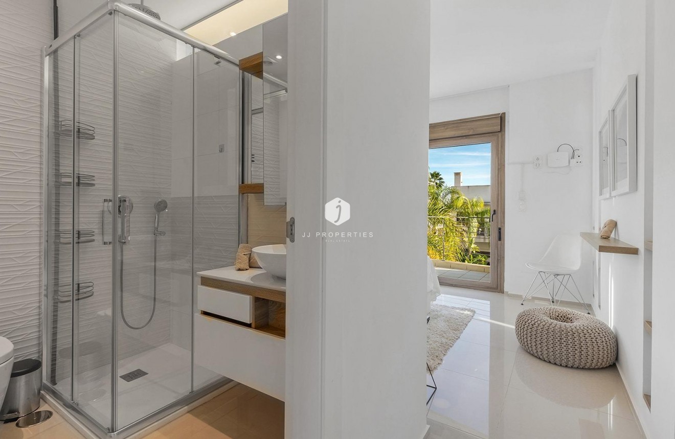 Aus zweiter Hand - Duplex -
Ciudad Quesada - Costa Blanca Sur