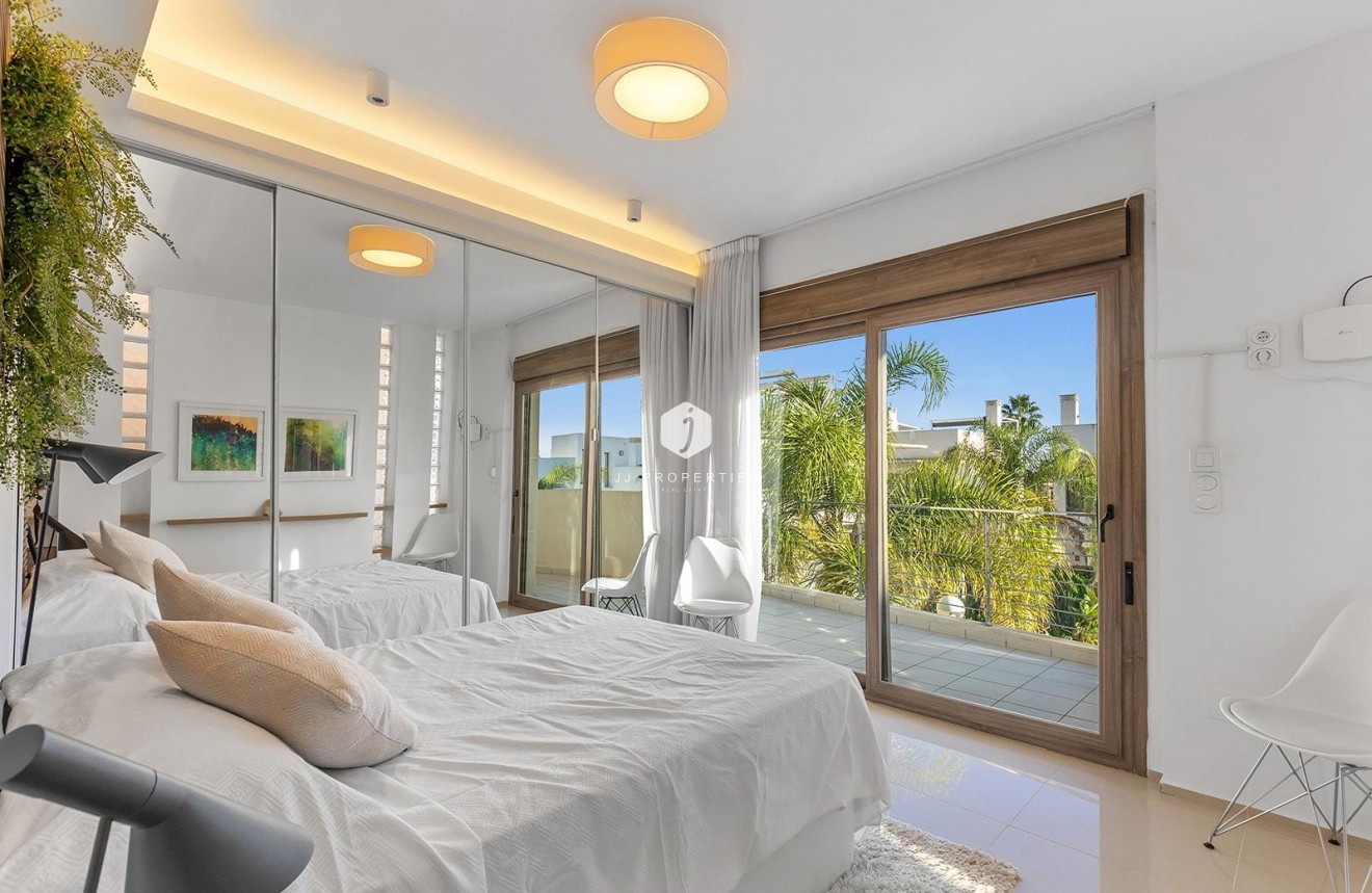 Aus zweiter Hand - Duplex -
Ciudad Quesada - Costa Blanca Sur