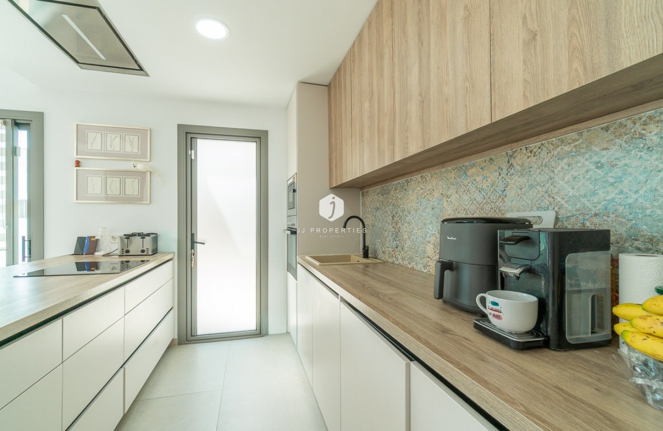 Resale - Villa -
Orihuela Costa - Costa Blanca