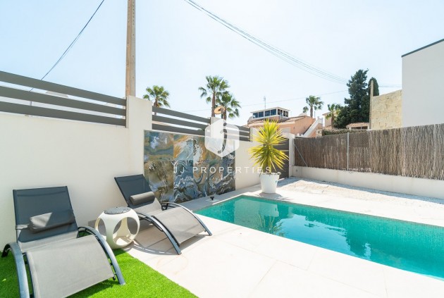 D'occasion - Villa -
Orihuela Costa - Costa Blanca