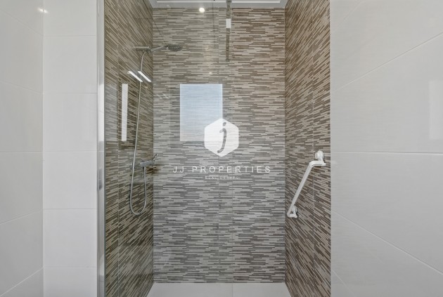 Aus zweiter Hand - Villa -
Torrevieja - Costa Blanca