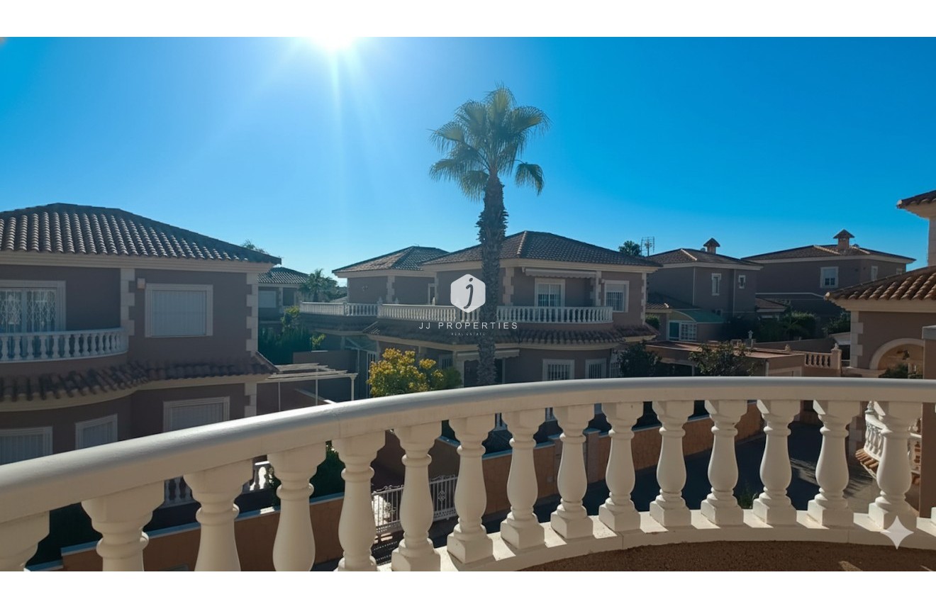 D'occasion - Villa -
Los Balcones - Costa Blanca