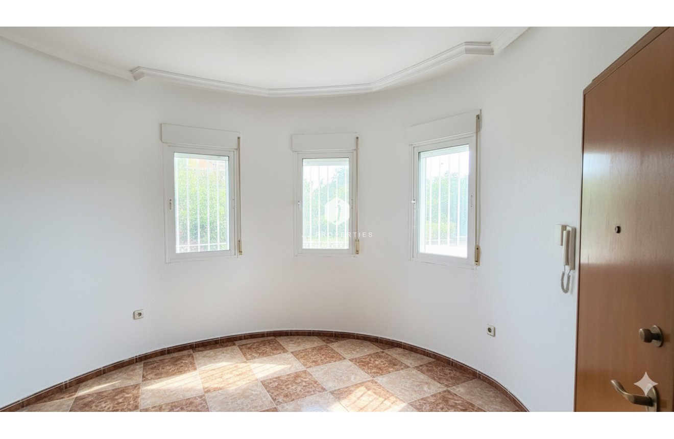 Aus zweiter Hand - Villa -
Los Balcones - Costa Blanca
