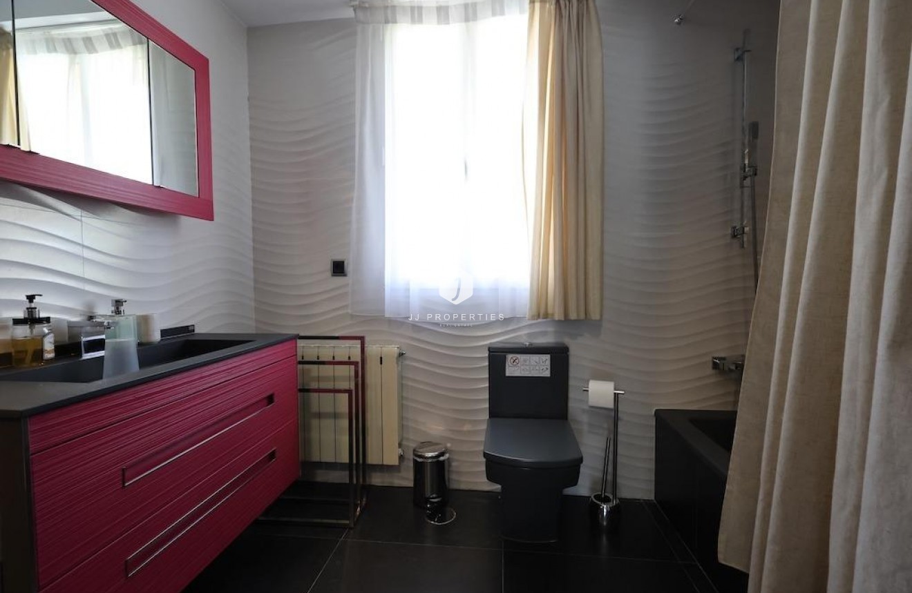 Z drugiej ręki - Villa -
Cabo Roig - Costa Blanca