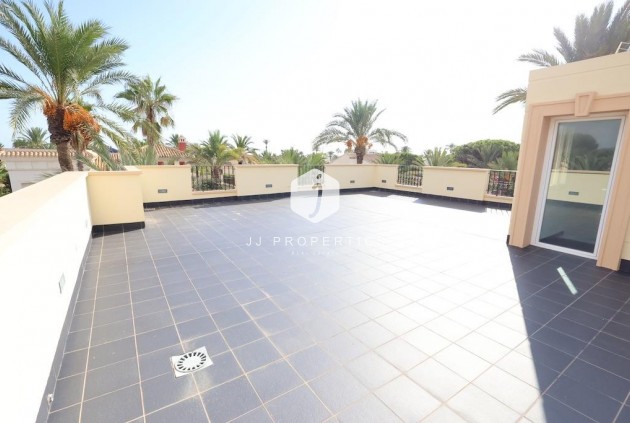 Z drugiej ręki - Villa -
Cabo Roig - Costa Blanca