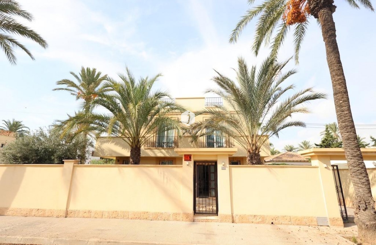 Z drugiej ręki - Villa -
Cabo Roig - Costa Blanca