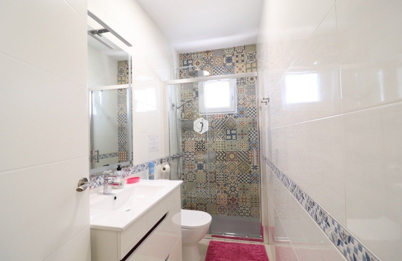 Tweedehands - Villa -
Torrevieja - Costa Blanca