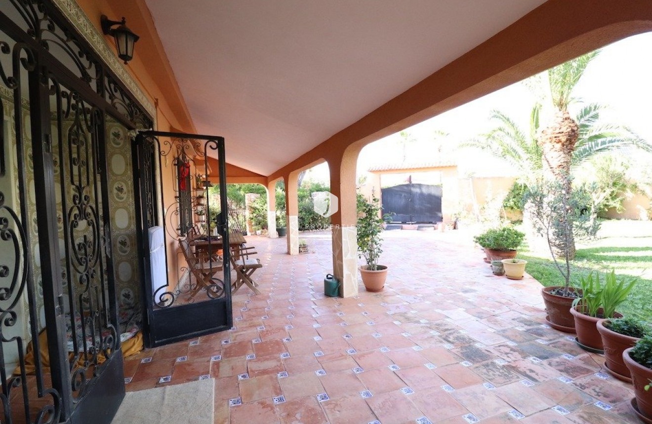 Tweedehands - Villa -
Torrevieja - Costa Blanca