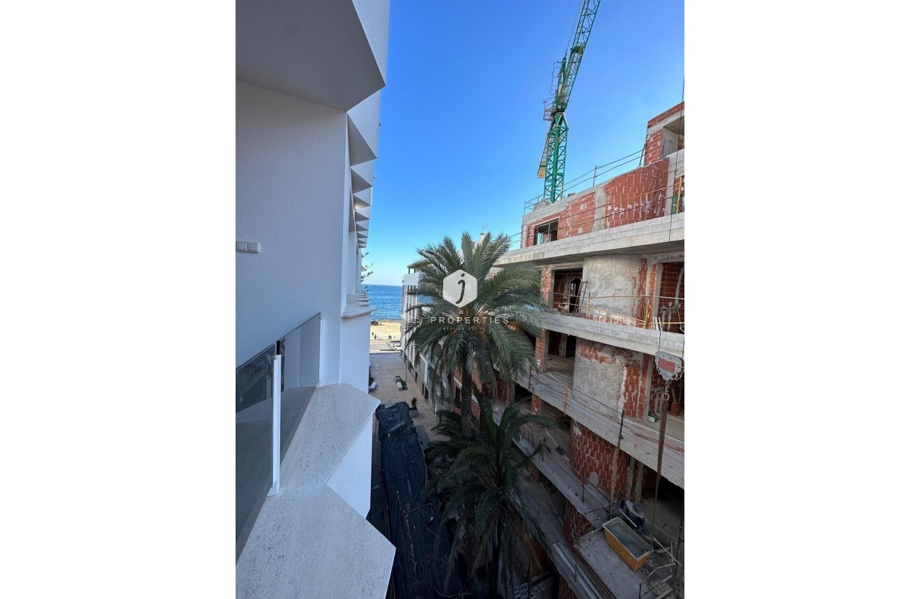 Aus zweiter Hand - Wohnung -
Torrevieja - Playa del Cura