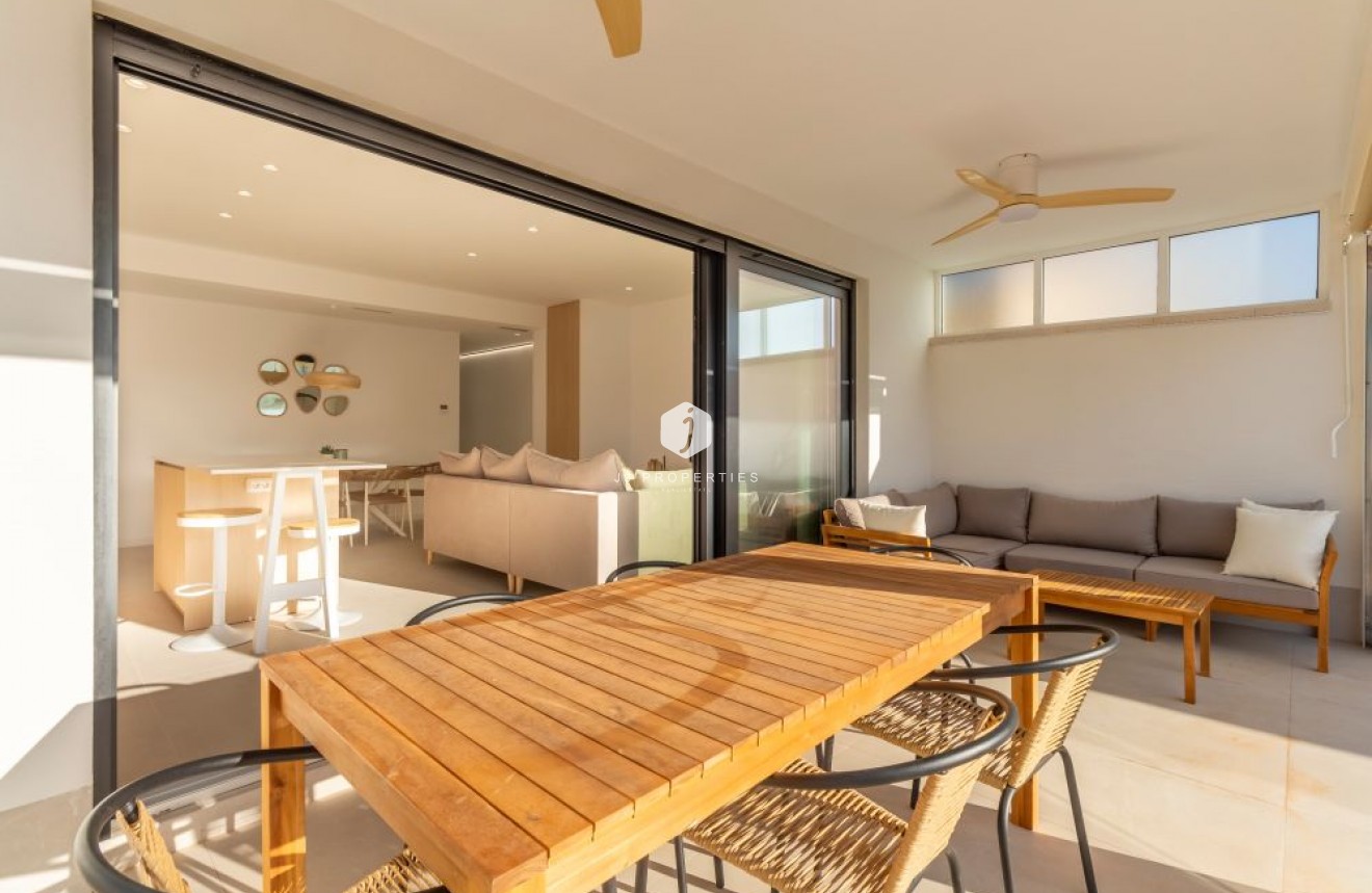 Tweedehands - Villa -
Torrevieja - Costa Blanca