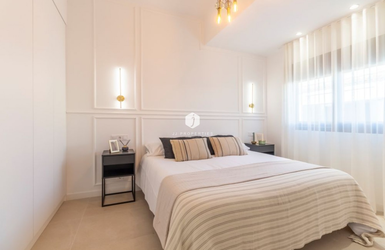 Tweedehands - Villa -
Torrevieja - Costa Blanca