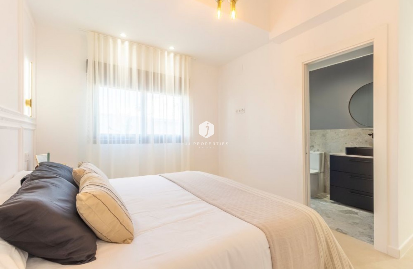 Tweedehands - Villa -
Torrevieja - Costa Blanca