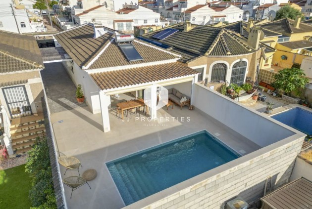 Aus zweiter Hand - Villa -
Torrevieja - Costa Blanca