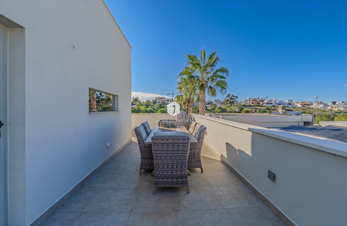 Aus zweiter Hand - Villa -
Benijofar - Residencial Benimar