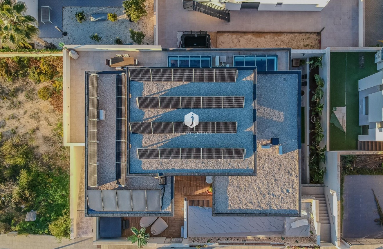 Aus zweiter Hand - Villa -
Benijofar - Residencial Benimar