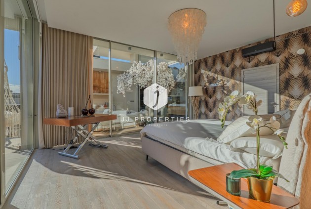 Aus zweiter Hand - Villa -
Benijofar - Residencial Benimar