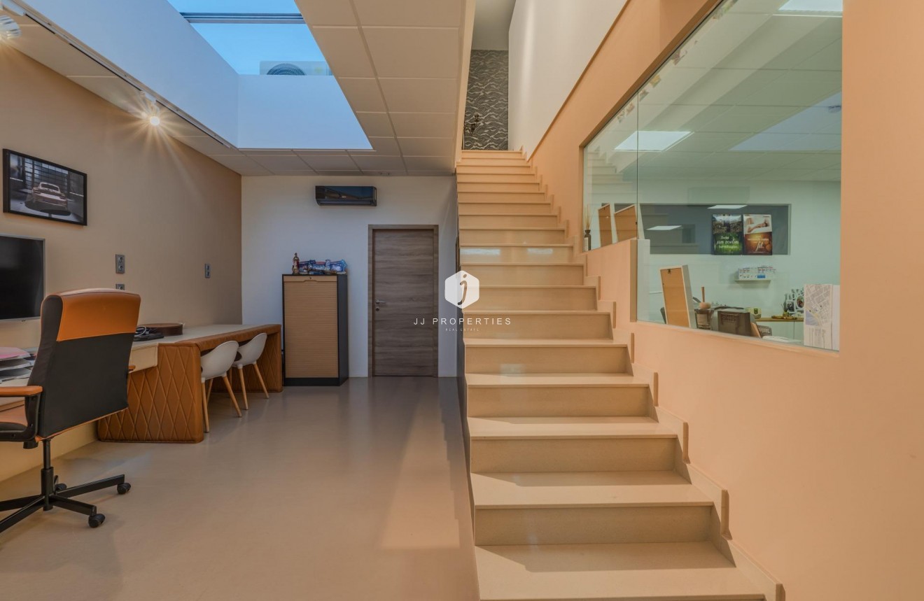 Aus zweiter Hand - Villa -
Benijofar - Residencial Benimar