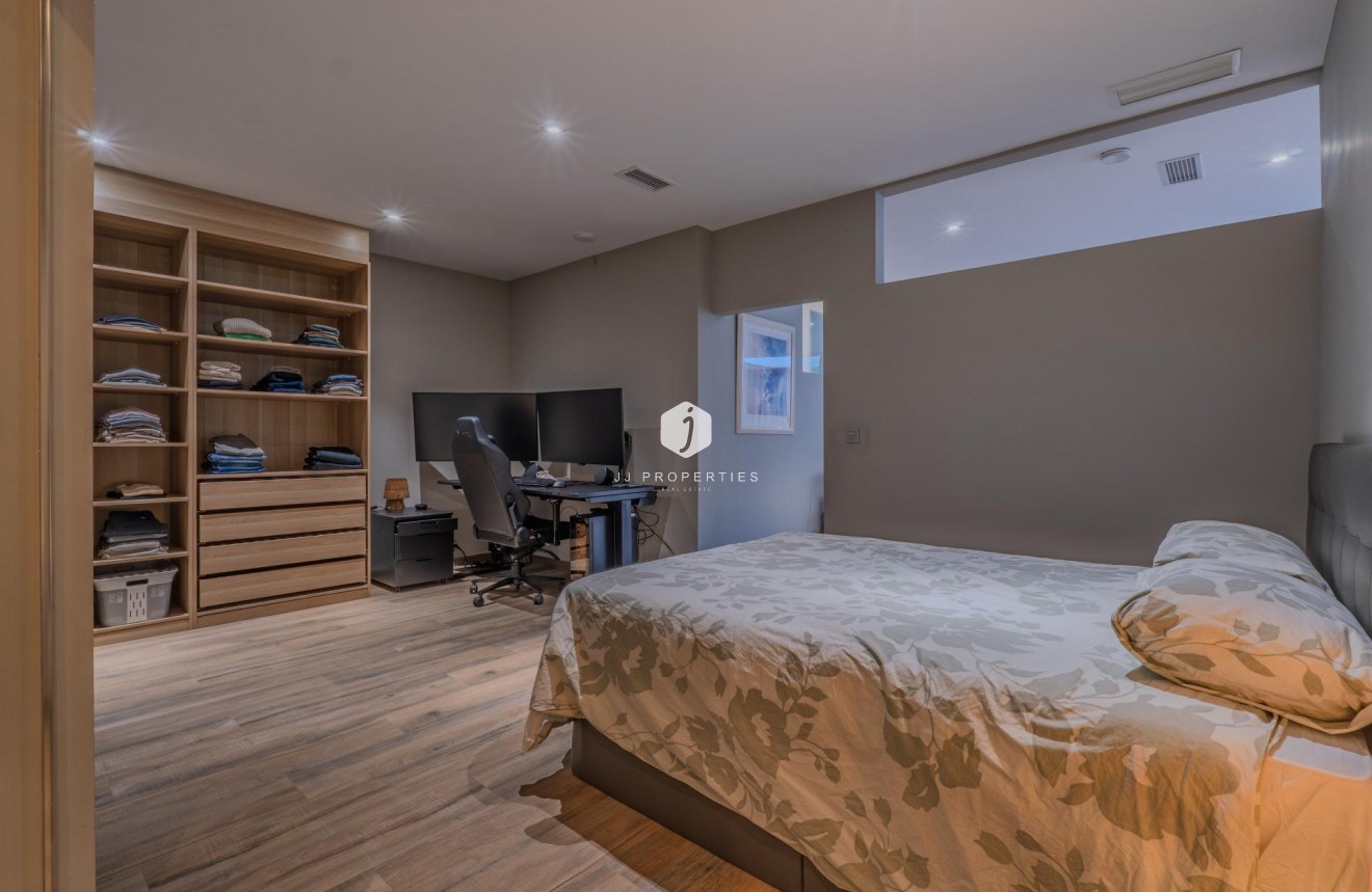 Aus zweiter Hand - Villa -
Benijofar - Residencial Benimar