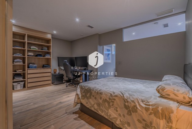 Aus zweiter Hand - Villa -
Benijofar - Residencial Benimar
