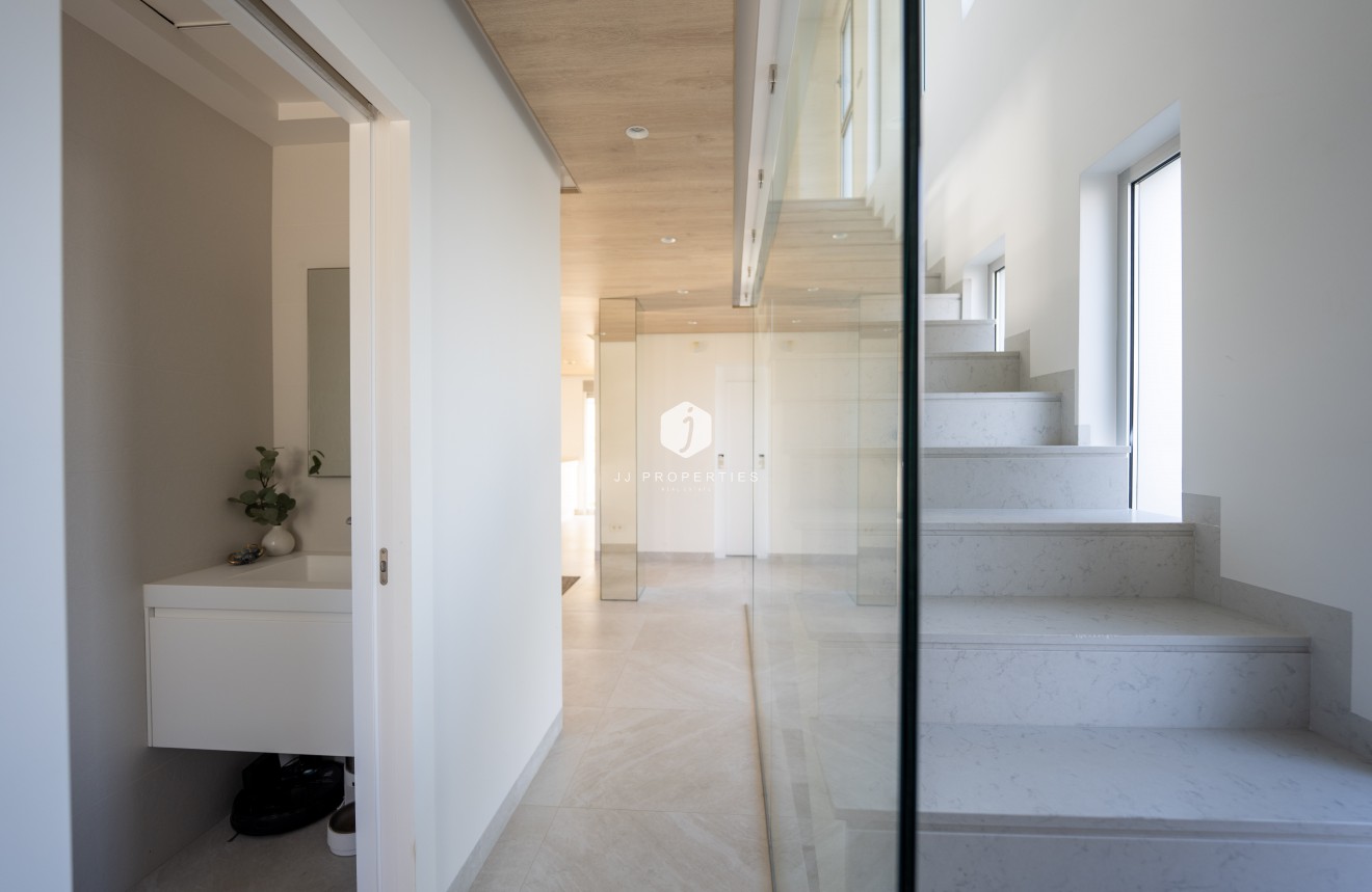 Aus zweiter Hand - Villa -
Orihuela Costa - Costa Blanca