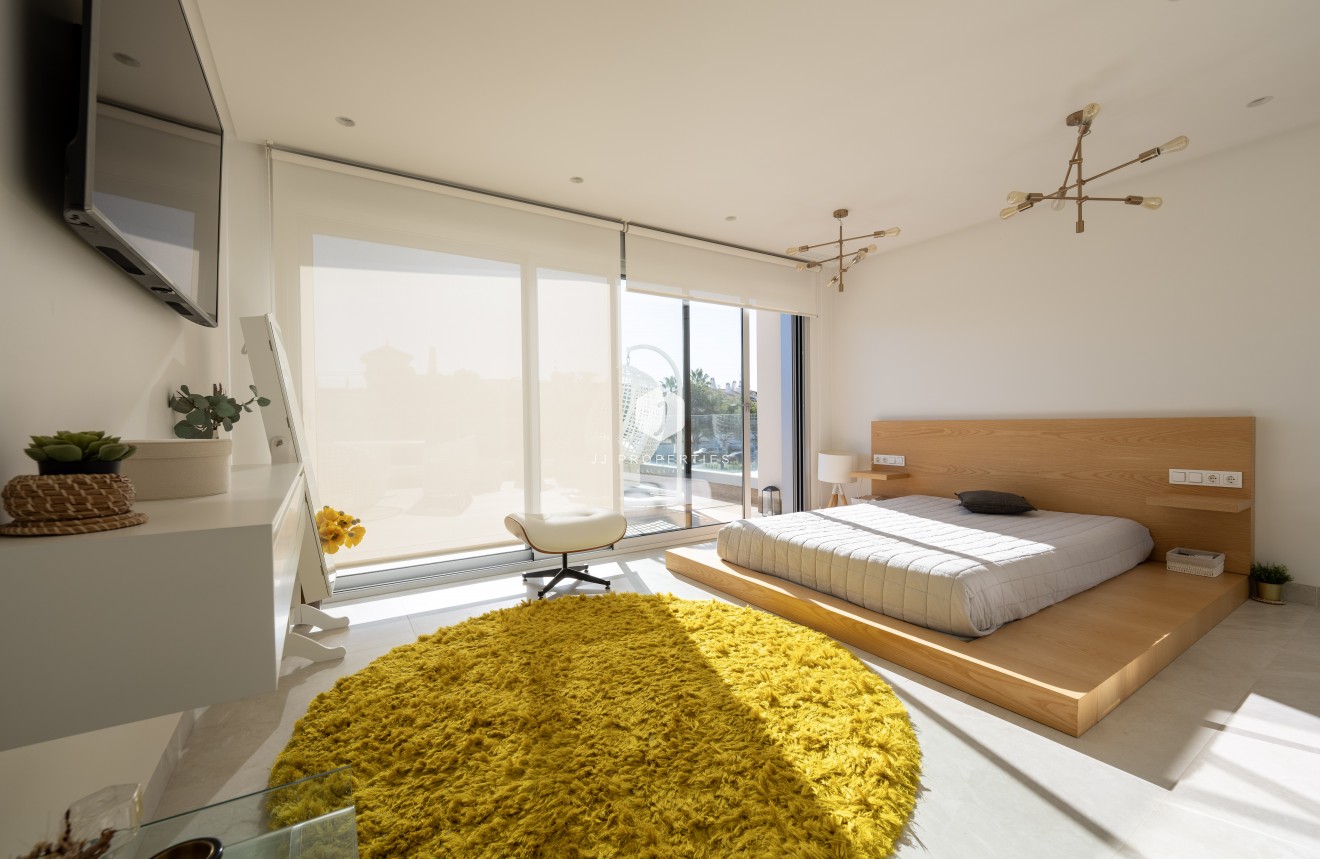 Aus zweiter Hand - Villa -
Orihuela Costa - Costa Blanca