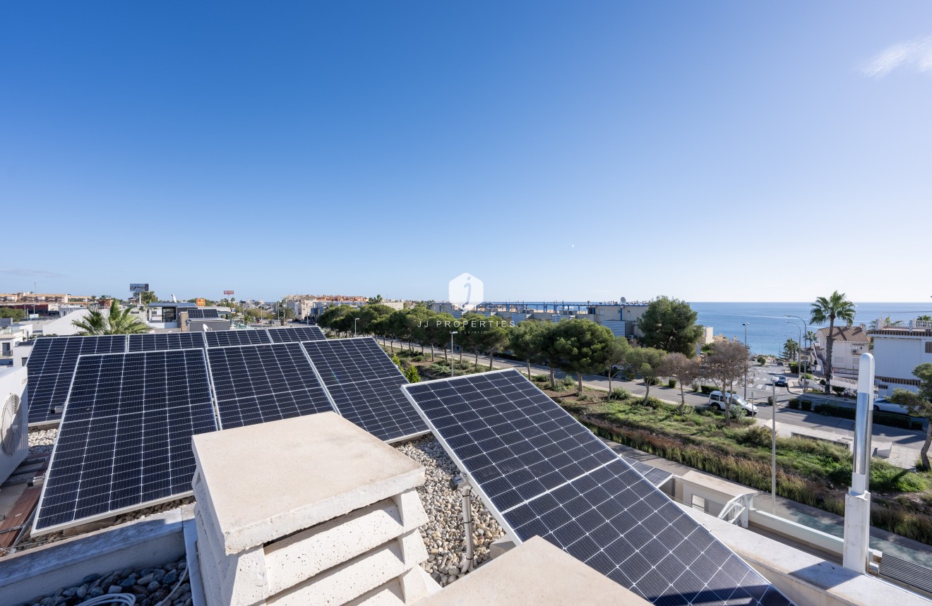 Aus zweiter Hand - Villa -
Orihuela Costa - Costa Blanca