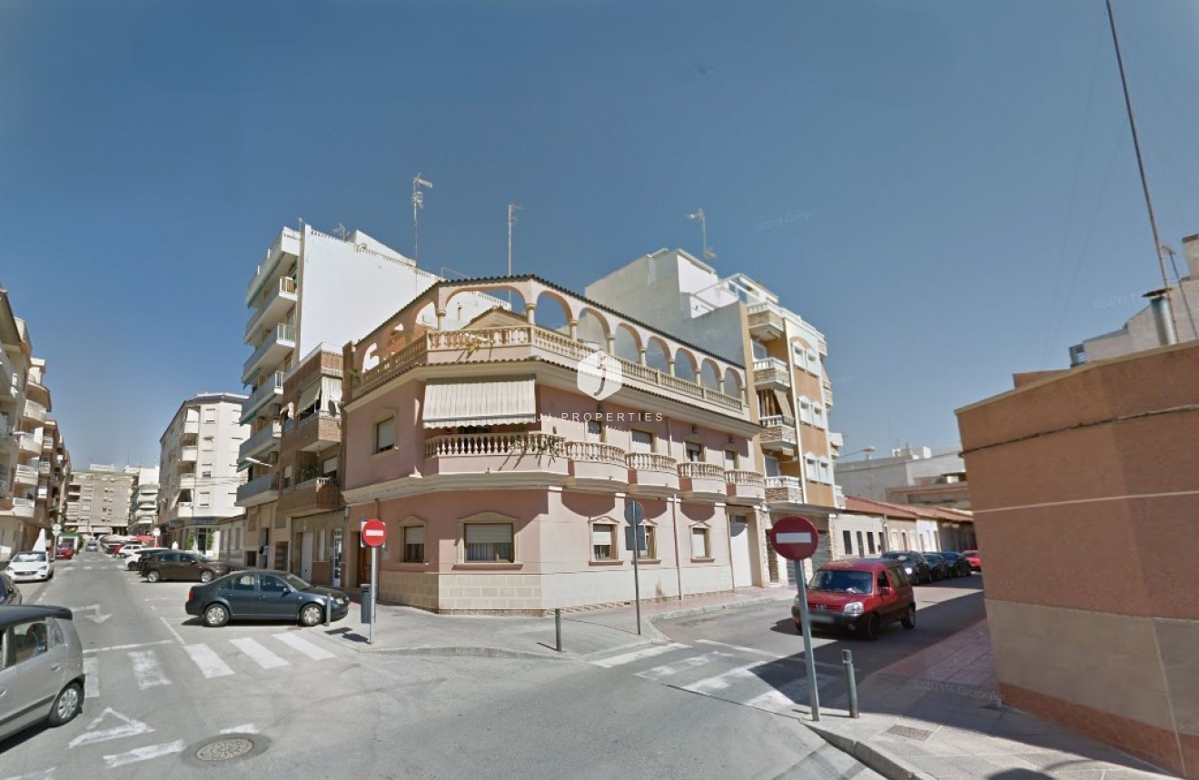 D'occasion - Villa -
Guardamar del Segura - Costa Blanca
