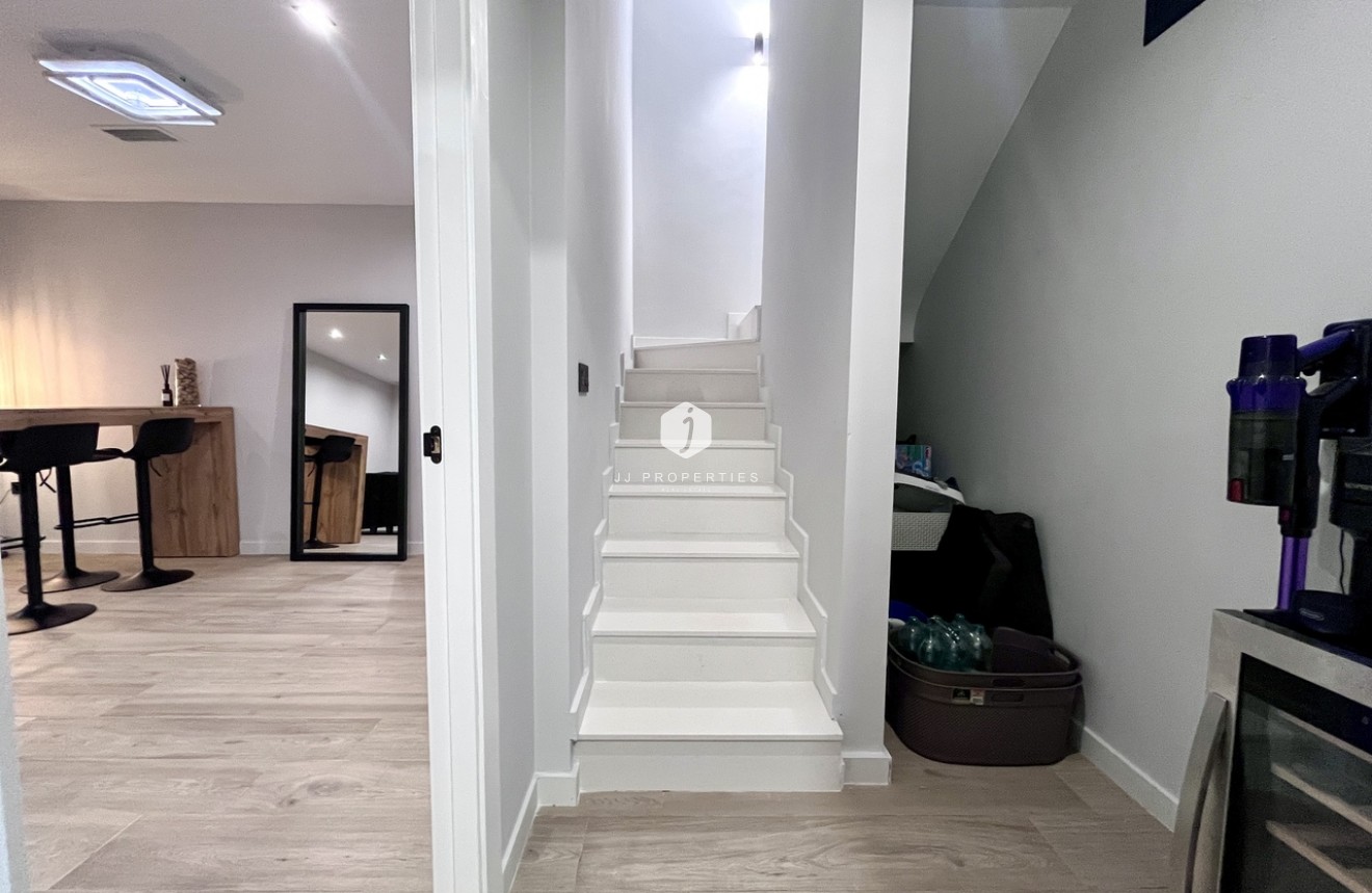 Aus zweiter Hand - Villa -
Punta Prima - Costa Blanca