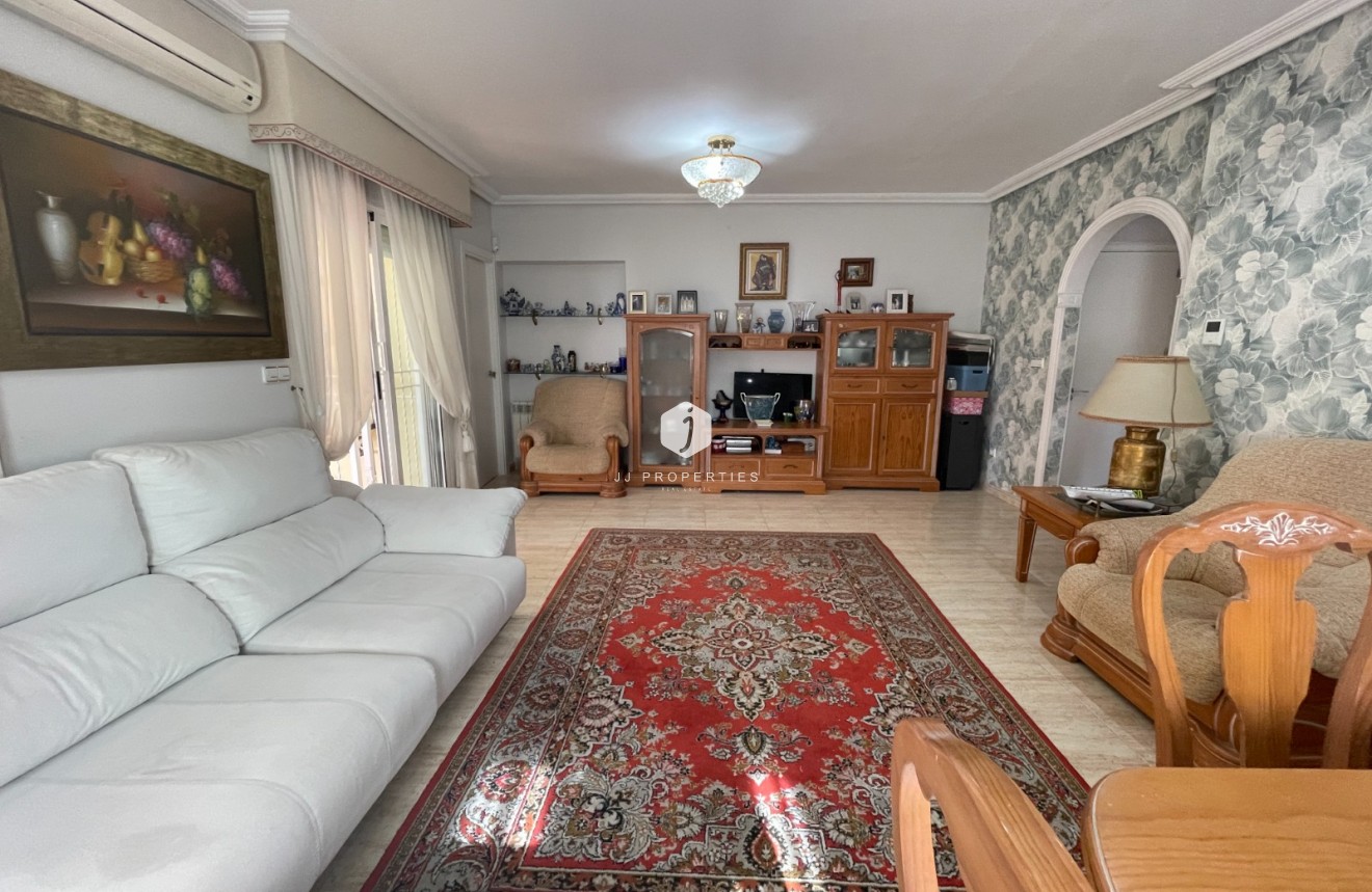 Aus zweiter Hand - Villa -
Guardamar del Segura - Costa Blanca