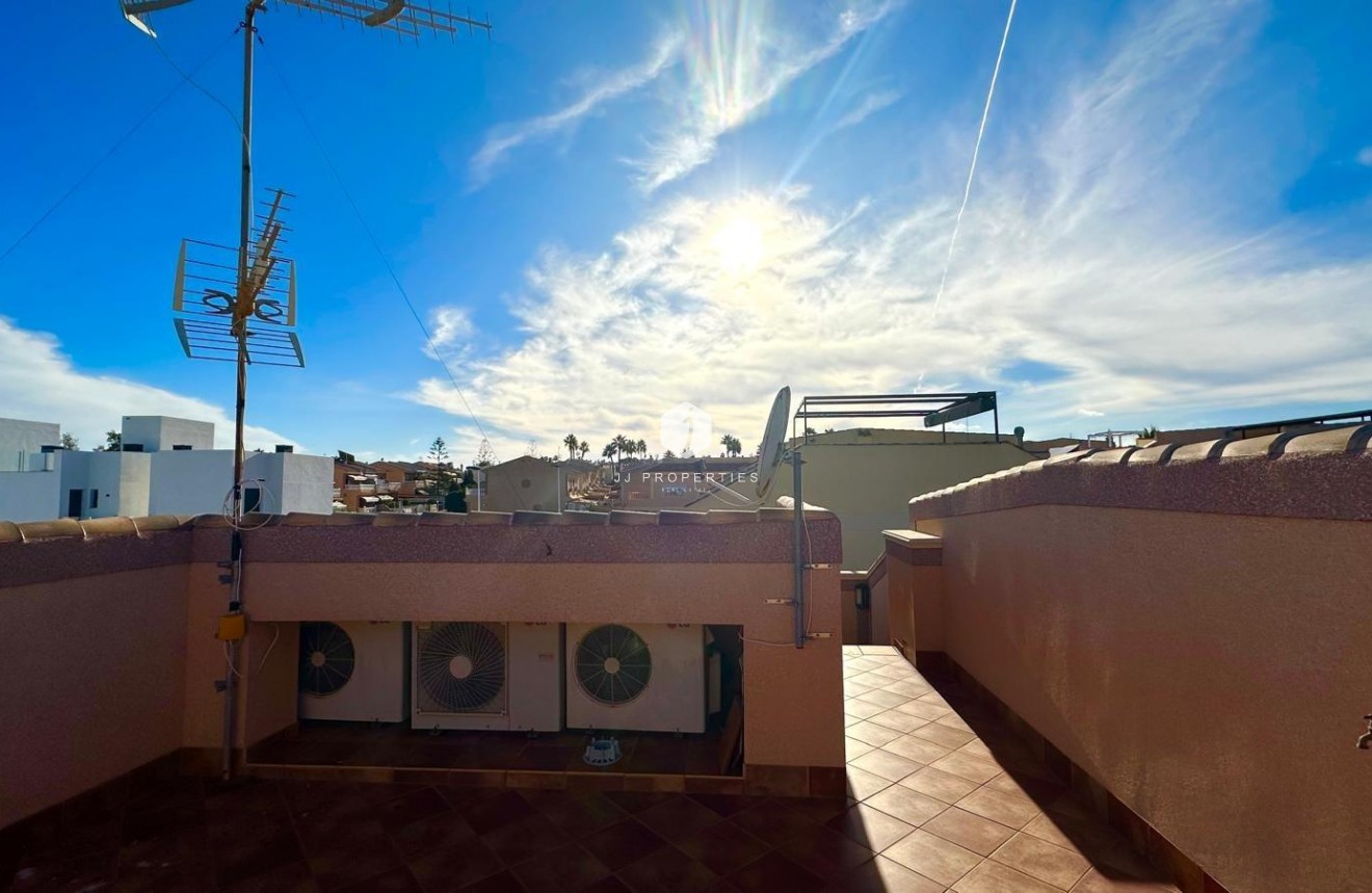 Aus zweiter Hand - Chalet -
Torrevieja - La siesta
