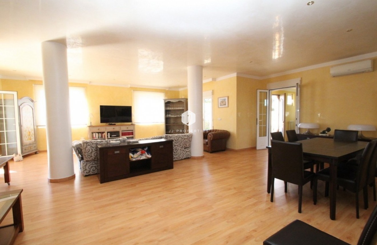 Aus zweiter Hand - Villa -
Orihuela Costa - Costa Blanca
